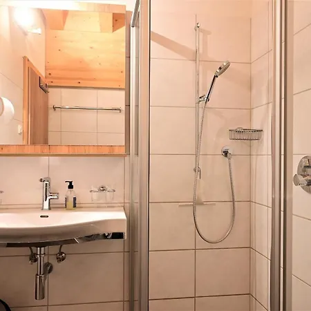 Gruenstein アパート *